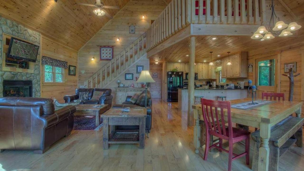 All Decked Out Blue Ridge Bagian luar foto